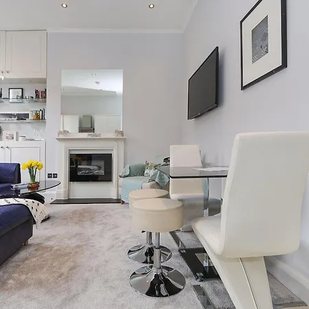 Appartement Cosy Kensington Flat, 2 Min To Tube à Londres Extérieur photo